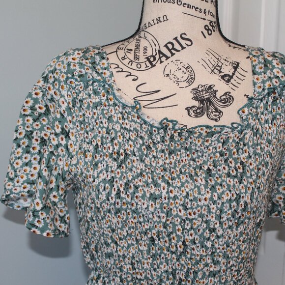 Vintage Prairie Dress - Picture 2 of 4